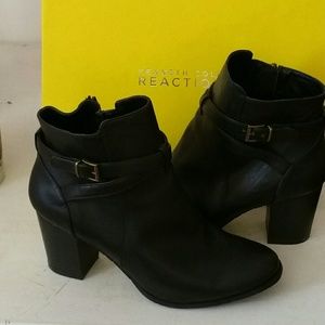 These a have only been worn once. Very cute.