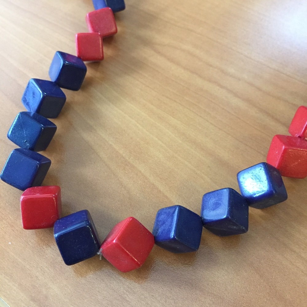 🎈 Beaded necklace - Picture 3 of 3
