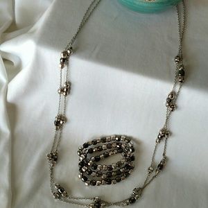 EUC! Necklace set