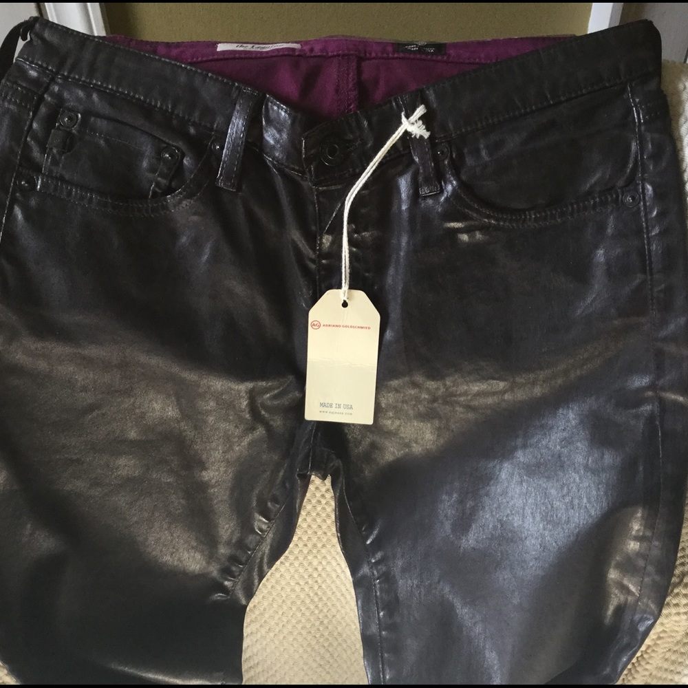 AG THE LEGGING COATED JEANS in DARK BERRY