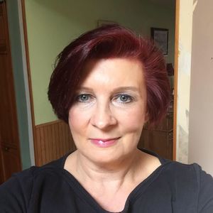 Meet your Posher, Elaine