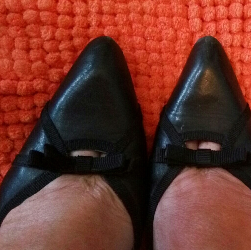 Black bow tie leather heels