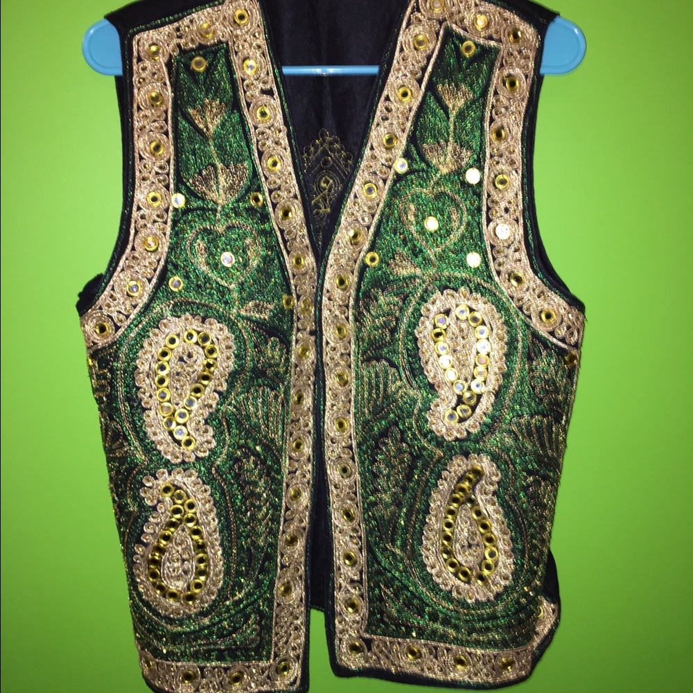 Embroidered Persian Vest 💚