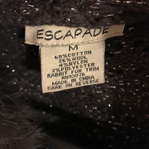 Sweater hoodie - Picture 2 of 2