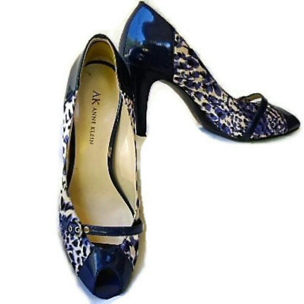 Anne Klein Patten and fabric heels.  Size 7.5.