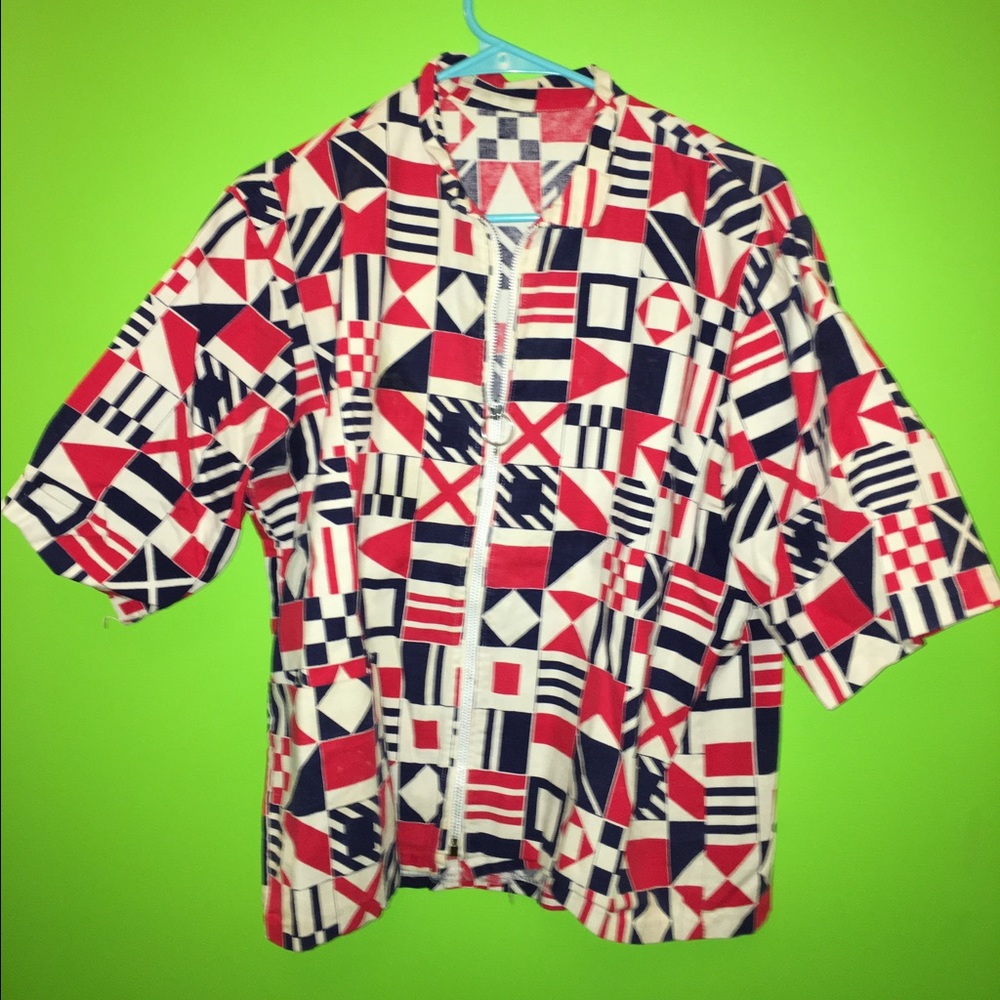 Vintage Patterned Shirt 🇱🇺🇮🇸🇨🇷