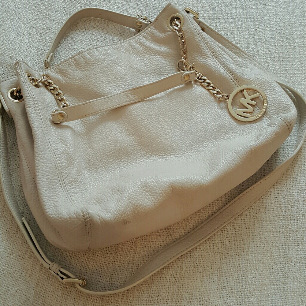 (SOLD) MK Off-White Leather Gold Chain Hobo