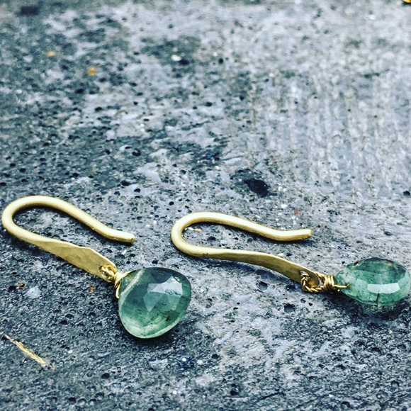 Handmade 14k Gold Moss Aquamarine earrings - Picture 3 of 5