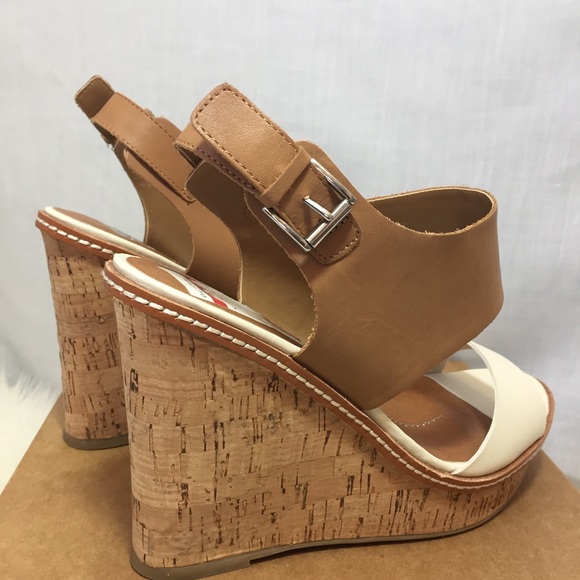 ❌SOLD❌ DV By Dolce Vita Jonee Tan Leather Wedges 9 - Picture 3 of 7
