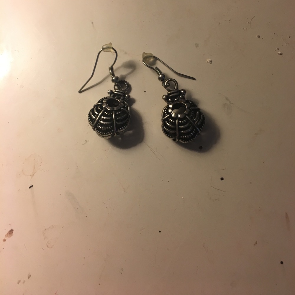 Silver dangling earrings