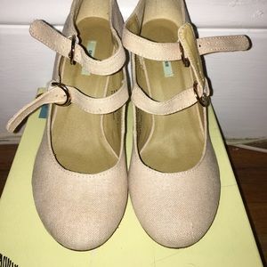 Kimchi Blue Linen Double Buckle Heel