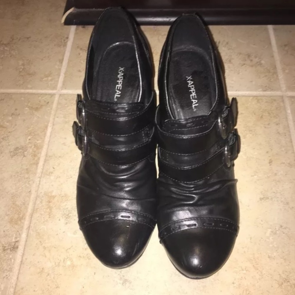 X Appeal size 9 booties worn less than 5 times
