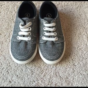 Cherokee slip on shoes