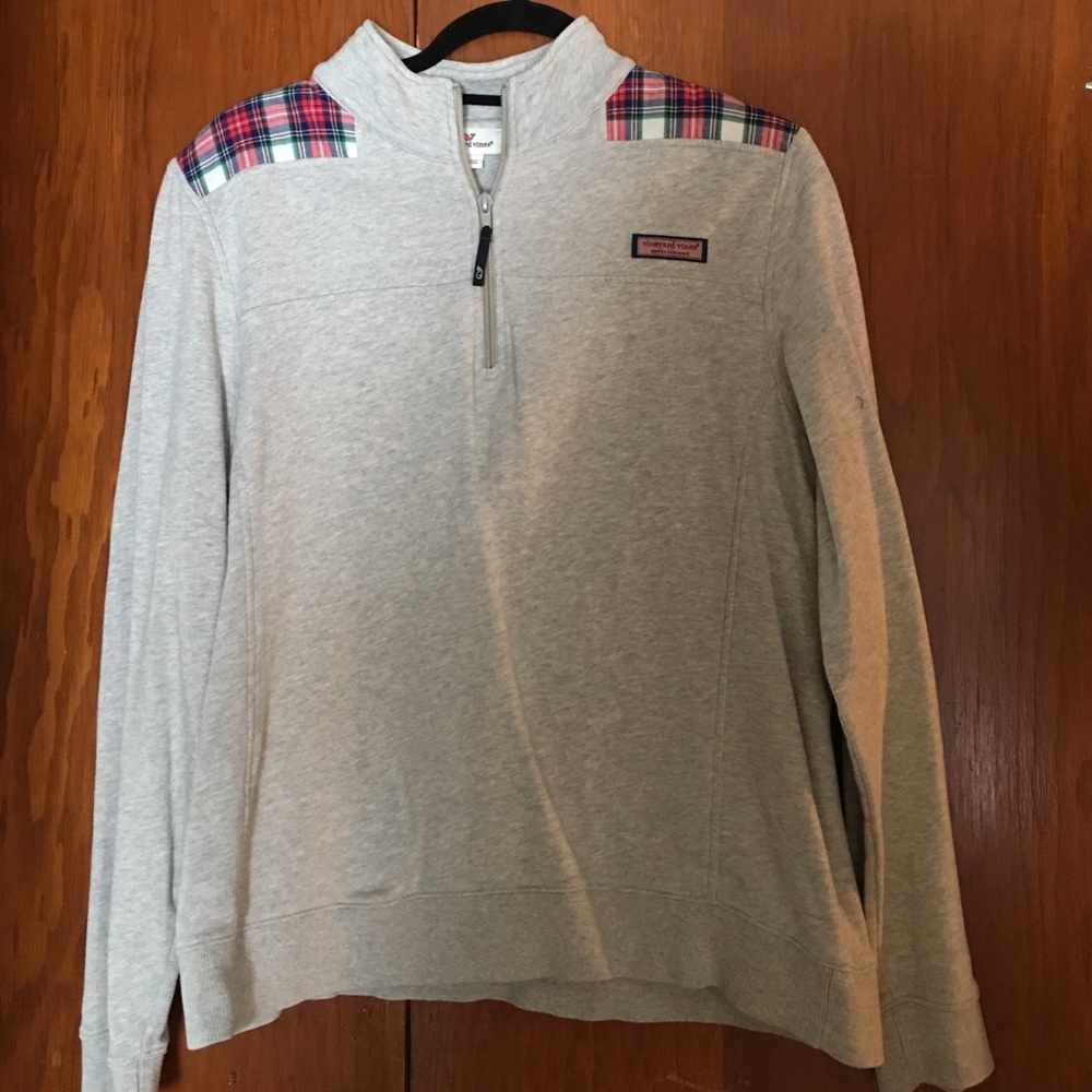 #vineyardvines #zipup