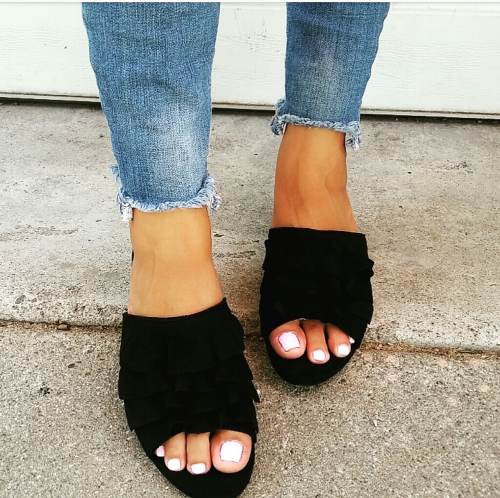 LAST PAIR!!//The Chloe// Black ruffle mules - Picture 3 of 8