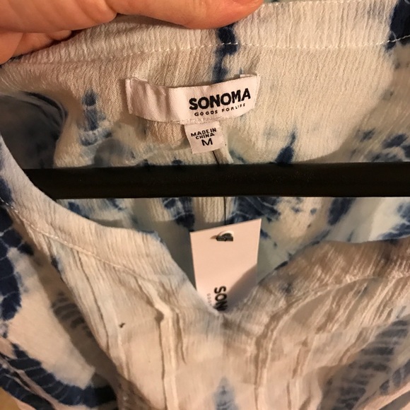 Top - Picture 2 of 3