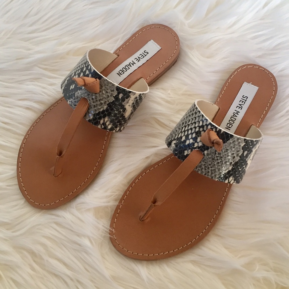 Steve Madden Olivia Flat Sandals SS NIB - Picture 1 of 3