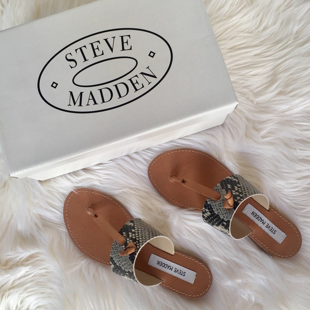 Steve Madden Olivia Flat Sandals SS NIB - Picture 2 of 3