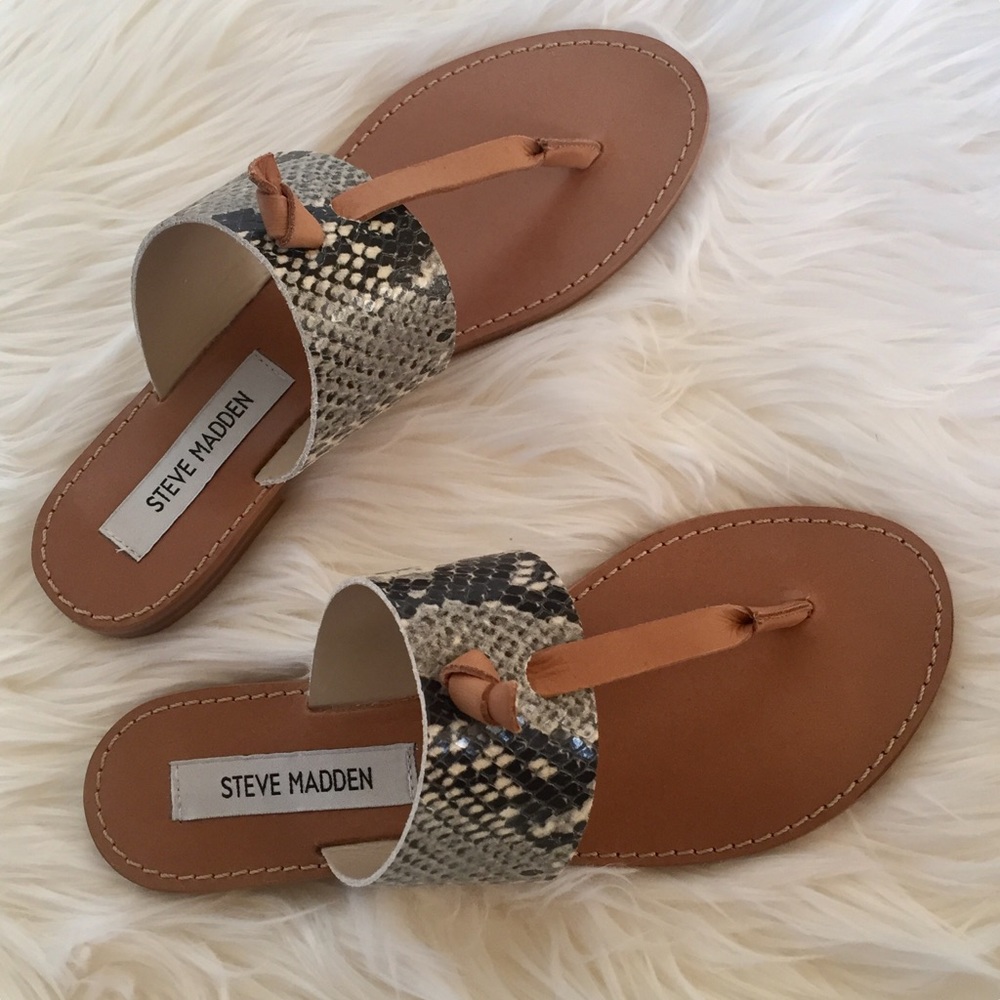 Steve Madden Olivia Flat Sandals SS NIB - Picture 3 of 3