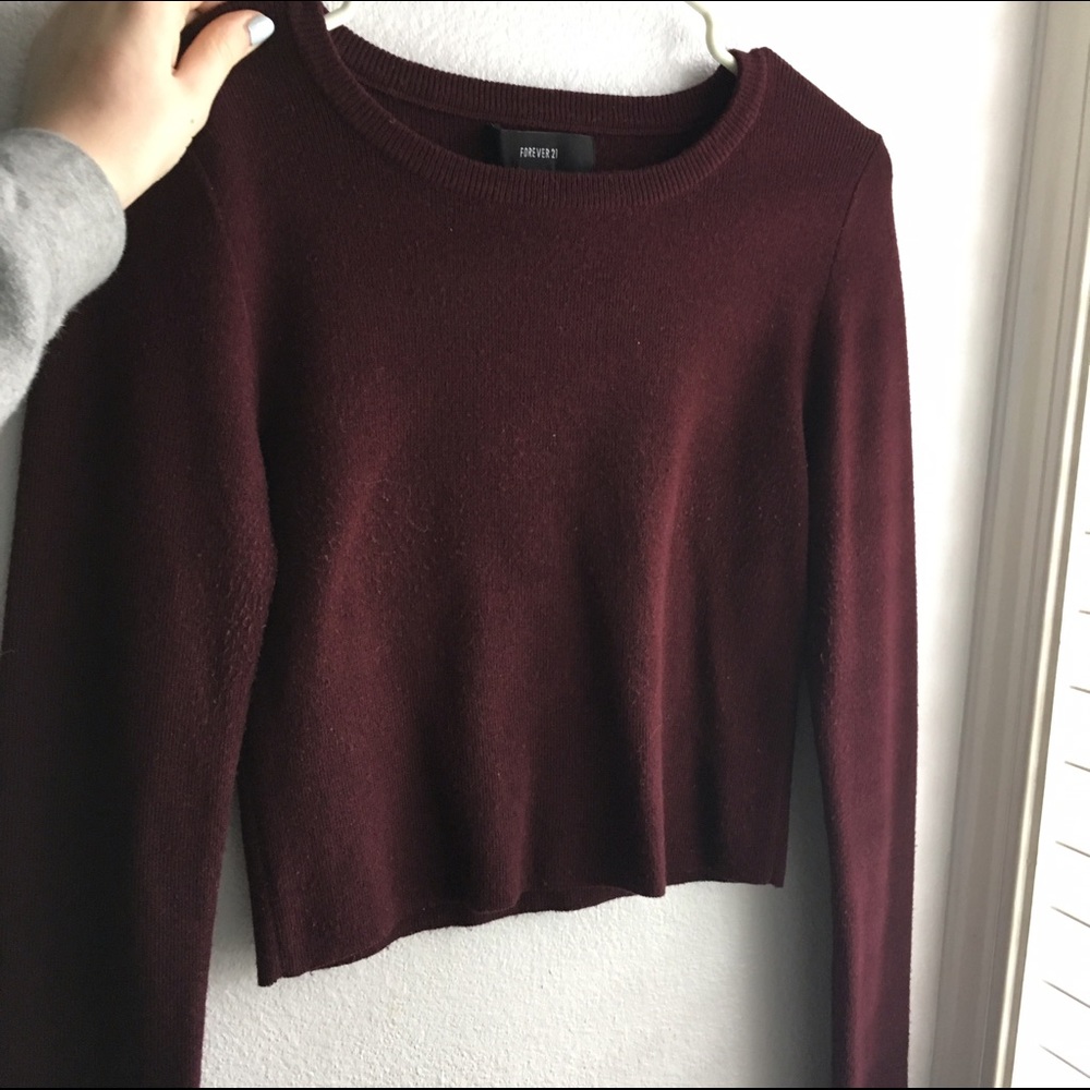 Burgundy cropped Forever 21 sweater!