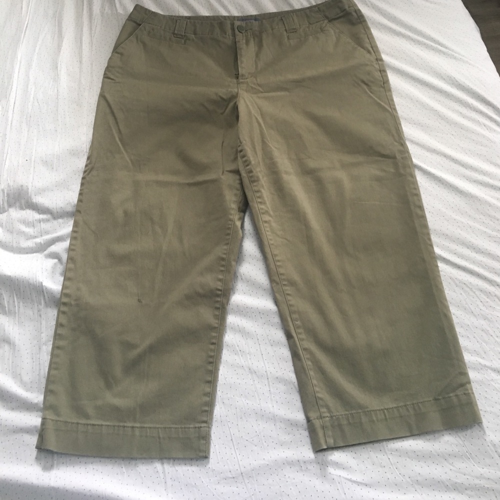 Size 16, olive green capri pants