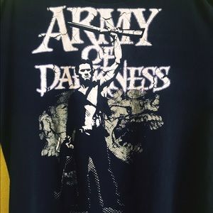 Army of Darkness - Ash on front w/ boomstick shirt