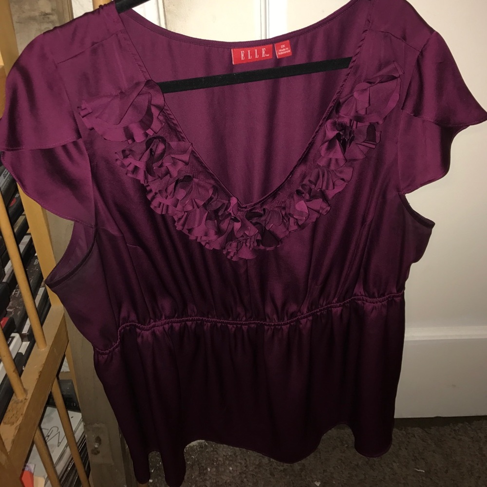 Beautiful worn once burgundy top