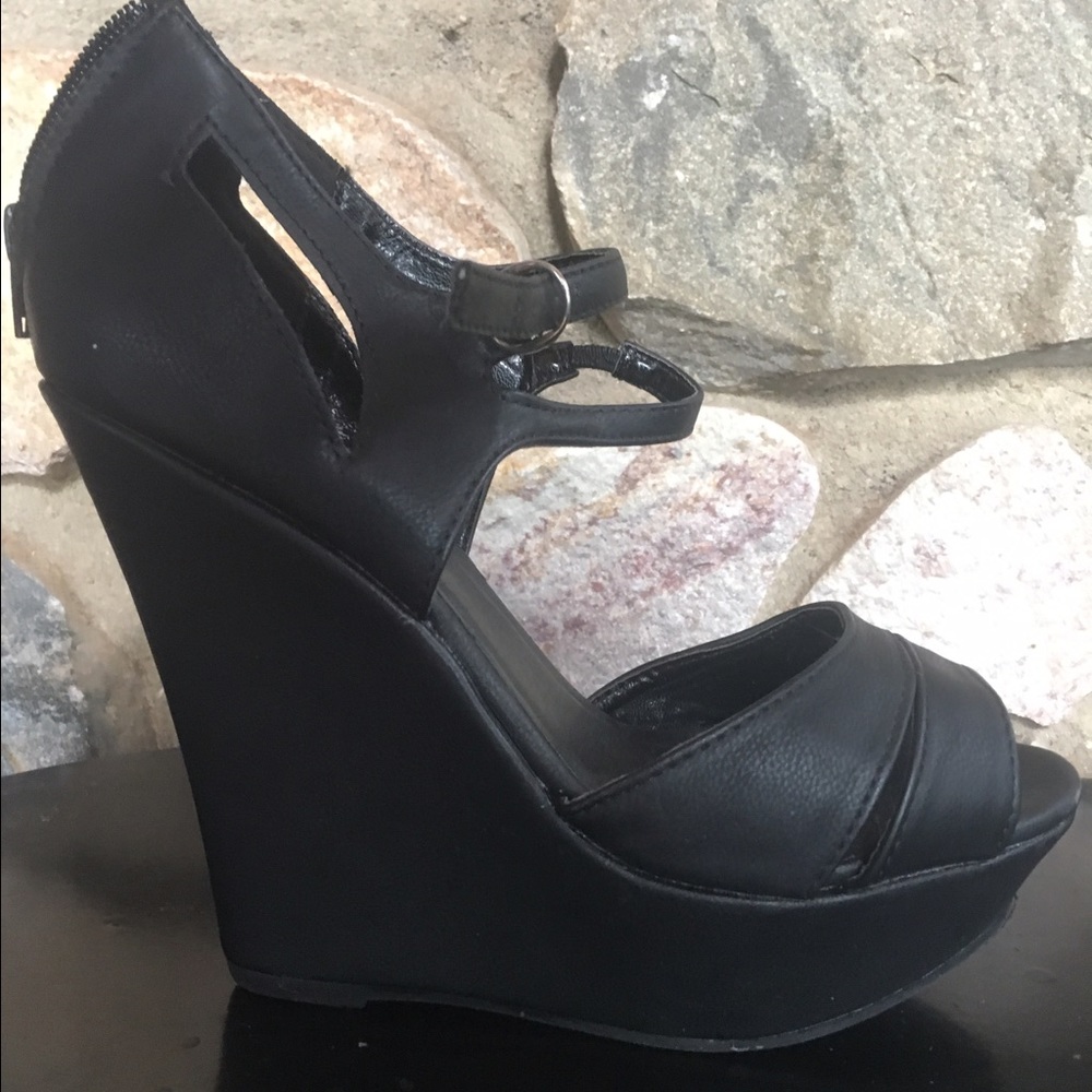 Black Platform Strappy Wedges