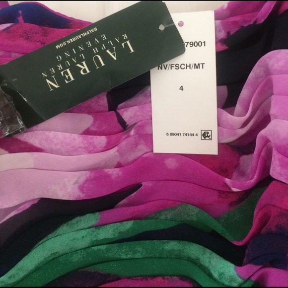 Gorgeous Prom/wedding Ralph Lauren chiffon dress - Picture 4 of 6