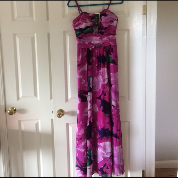 Gorgeous Prom/wedding Ralph Lauren chiffon dress - Picture 5 of 6