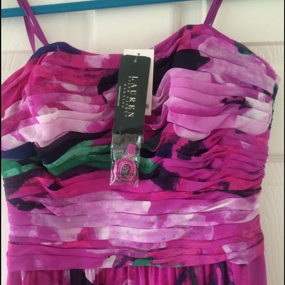 Gorgeous Prom/wedding Ralph Lauren chiffon dress - Picture 6 of 6