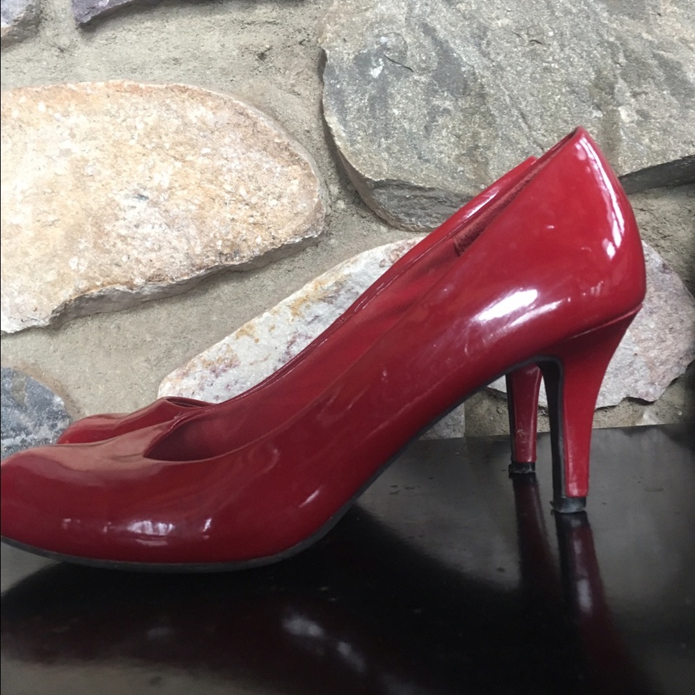Red Patent Leather Kitten Heel