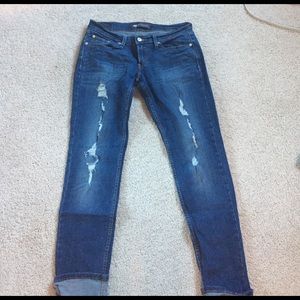 Levi skinny distressed jeans
