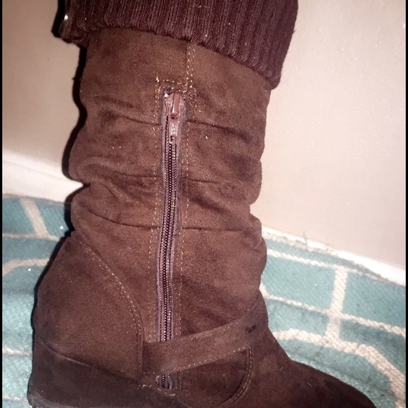 Roxy Brown Boots - Picture 2 of 4
