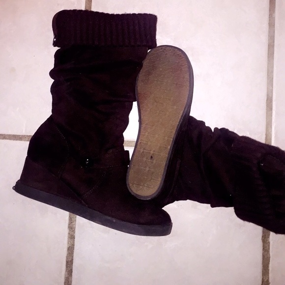 Roxy Brown Boots - Picture 3 of 4