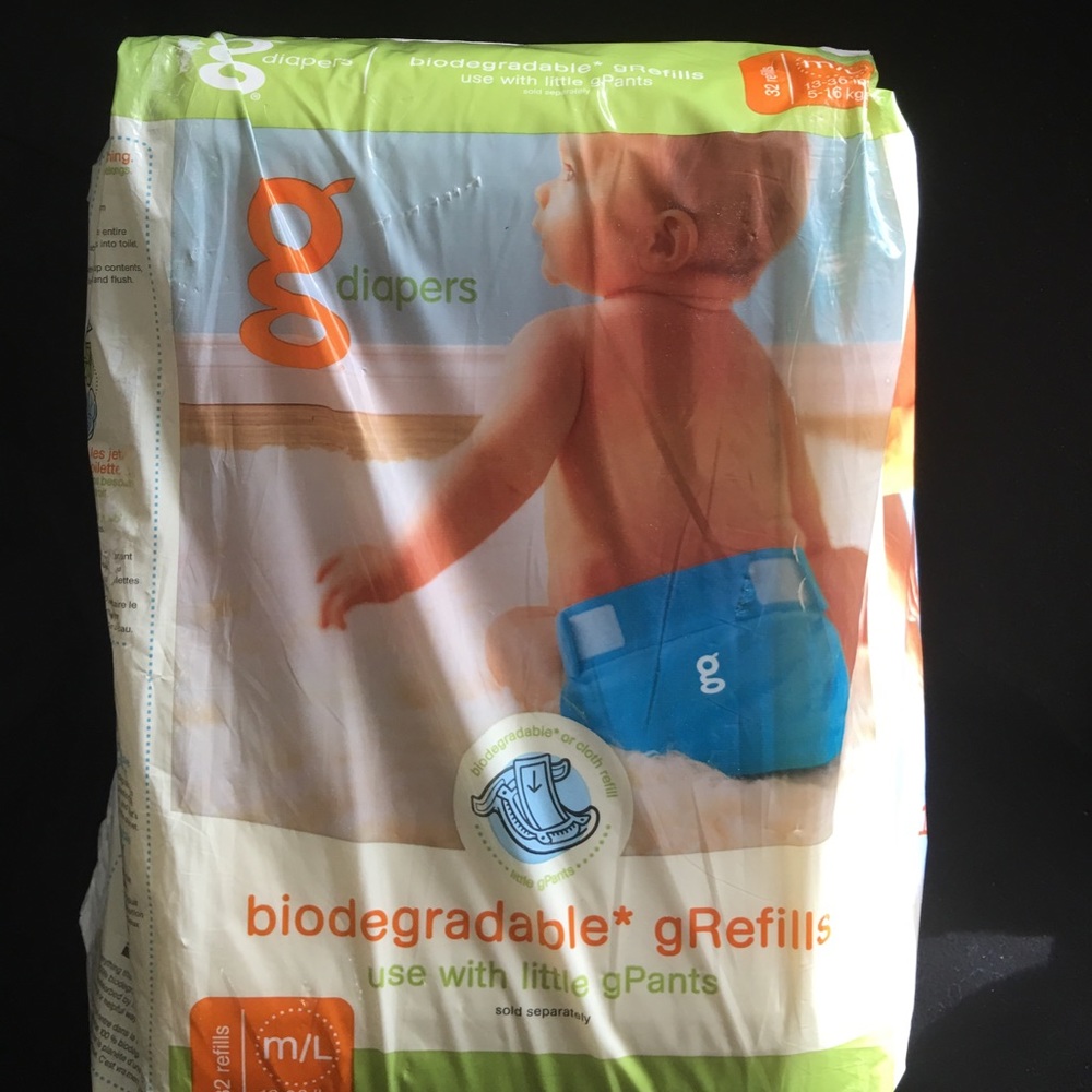 G diapers couches 32 count