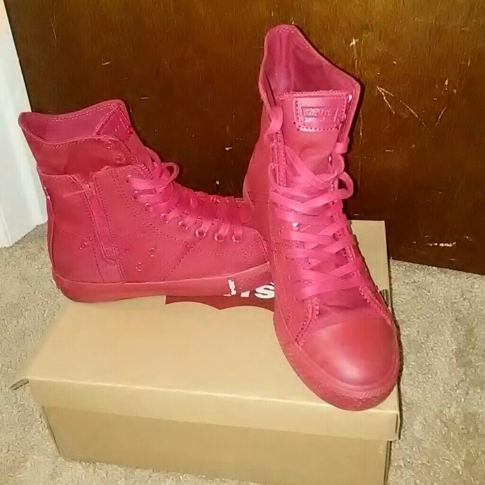 Levi's sneakers