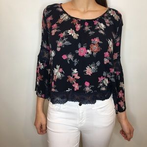 Floral Print Flowy Hollister Top
