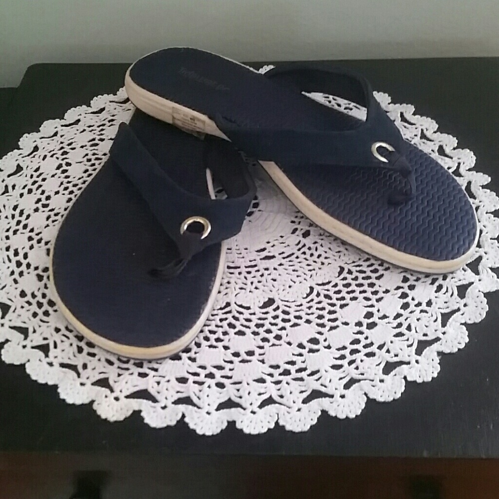 SUMMER :) Navy Flip Flops