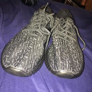 Yeezy pirate black 350 boosts
