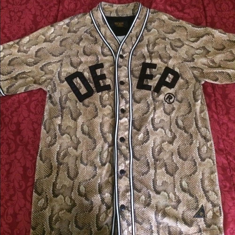 10.DEEP Button Up Short Sleeve Snakeskin 🐍 Print