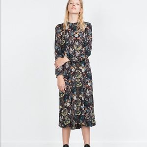 Zara long sleeve midi floral dress Sz S