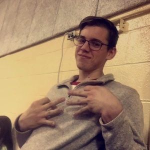 Meet your Posher, Adam