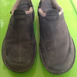 Leather Teva slip-ones