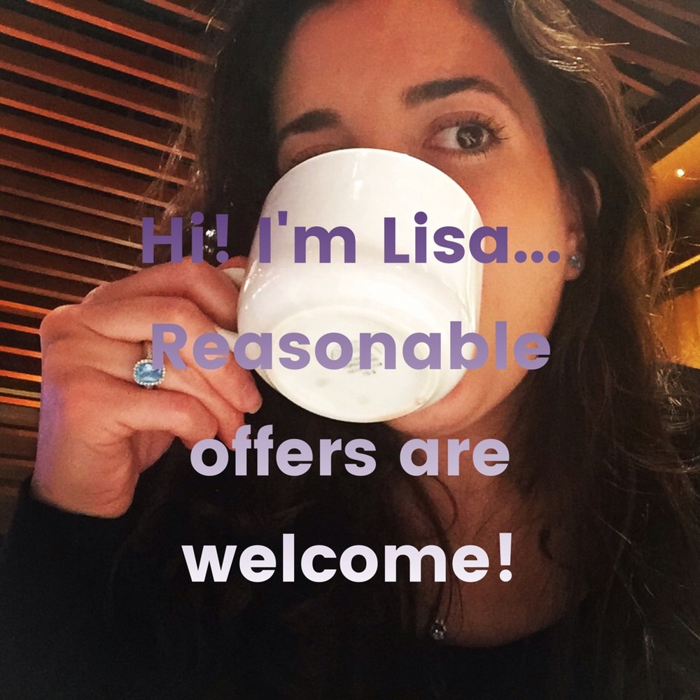 🎉Reasonable offers are welcome!🎉