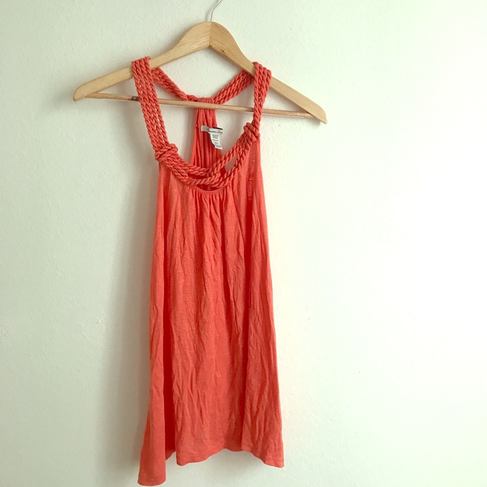Knotted Tank