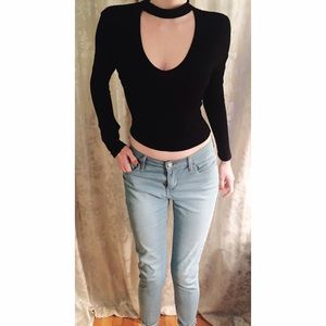 SALE CHOKER, plunging neck, long sleeve top