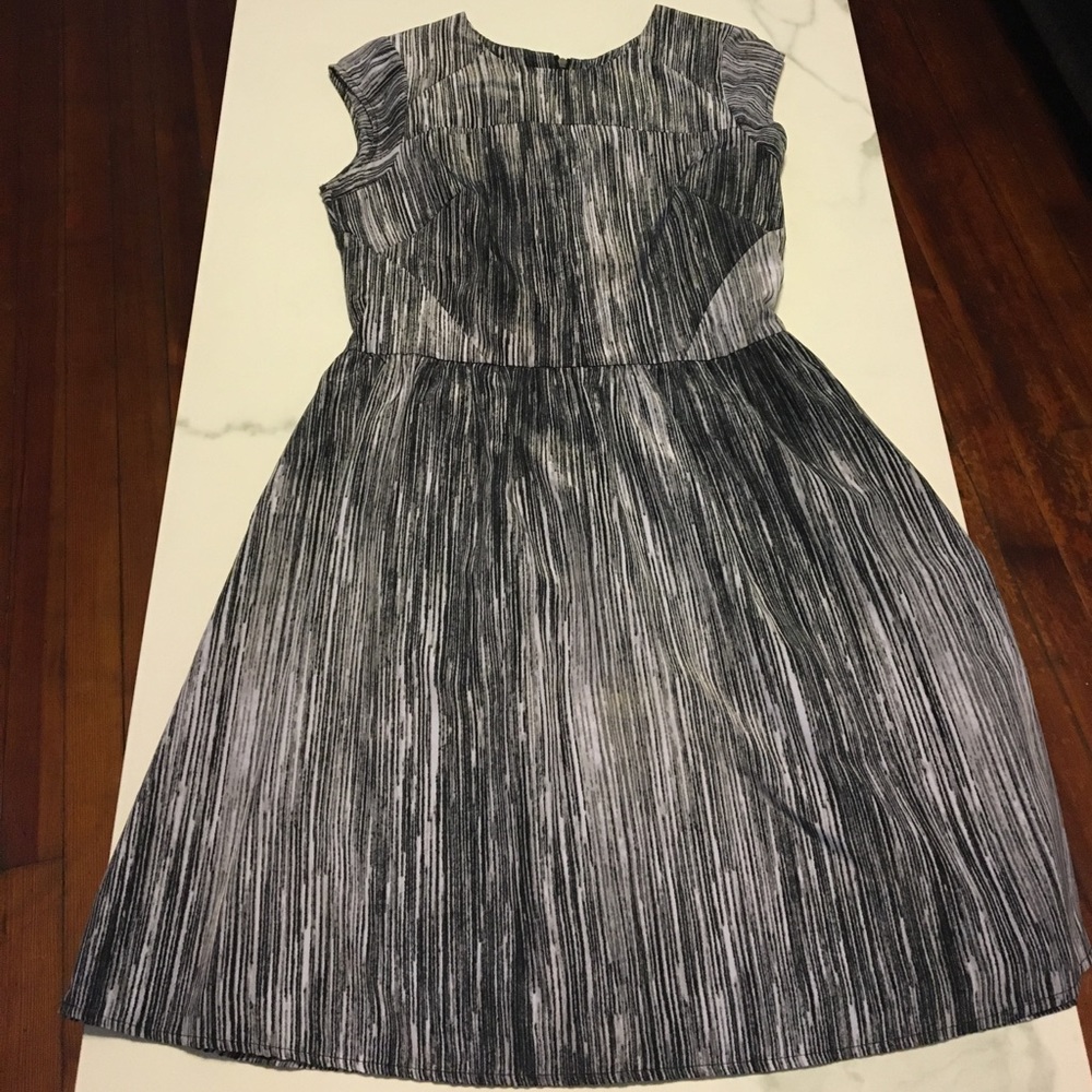 Black and white dress