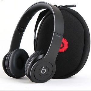 Black Matte Solo Beats
