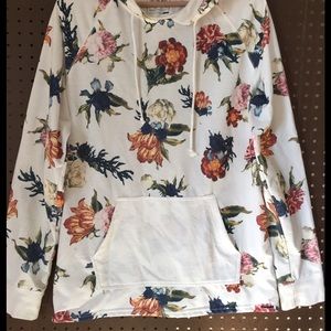 On the Byas light sweatshirt